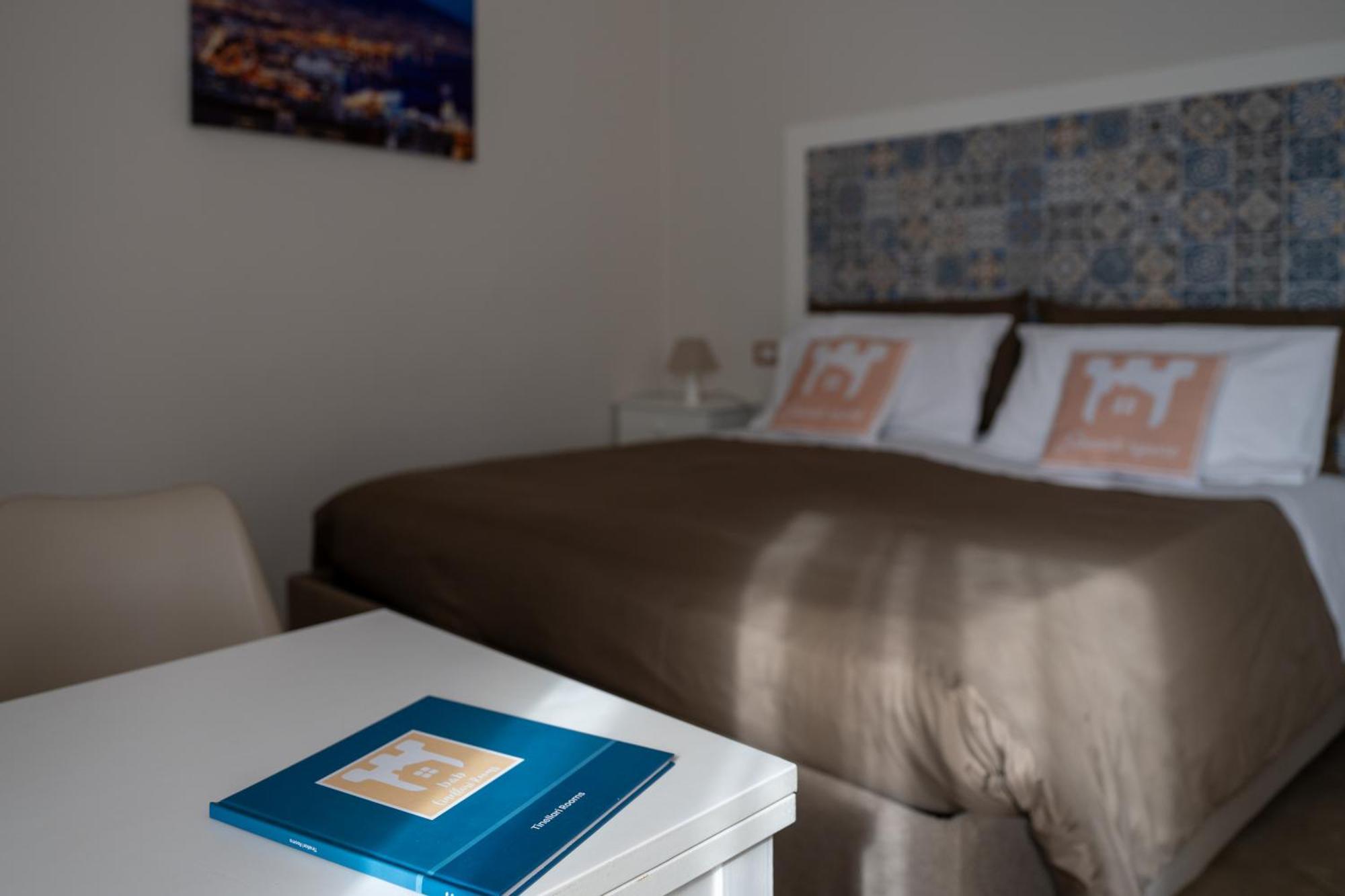 Tinellari Rooms Napels Buitenkant foto