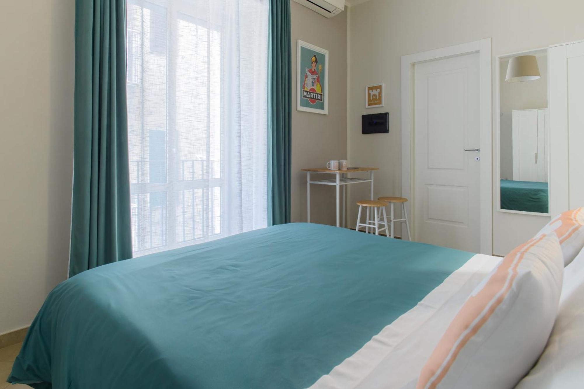 Tinellari Rooms Napels Buitenkant foto