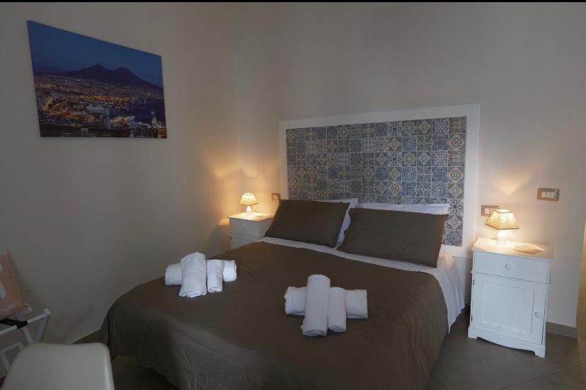 Tinellari Rooms Napels Buitenkant foto